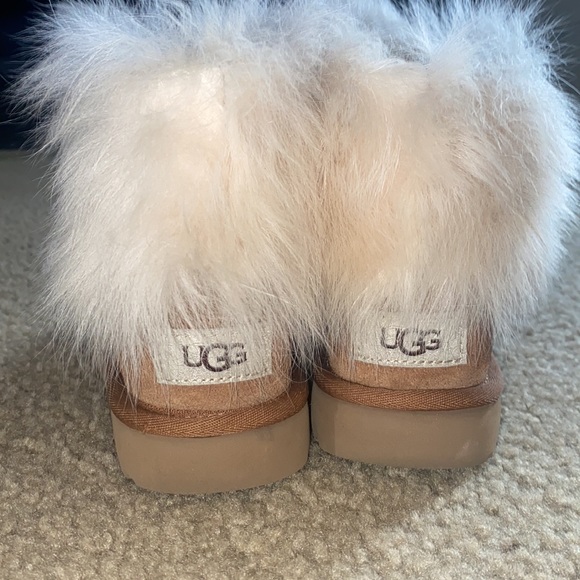 Boots - Picture 3 of 5